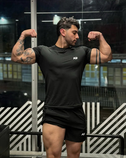 PACK PRIME Camiseta premium licrada + short 2 en 1 con bolsillo interno + Termo de regalo